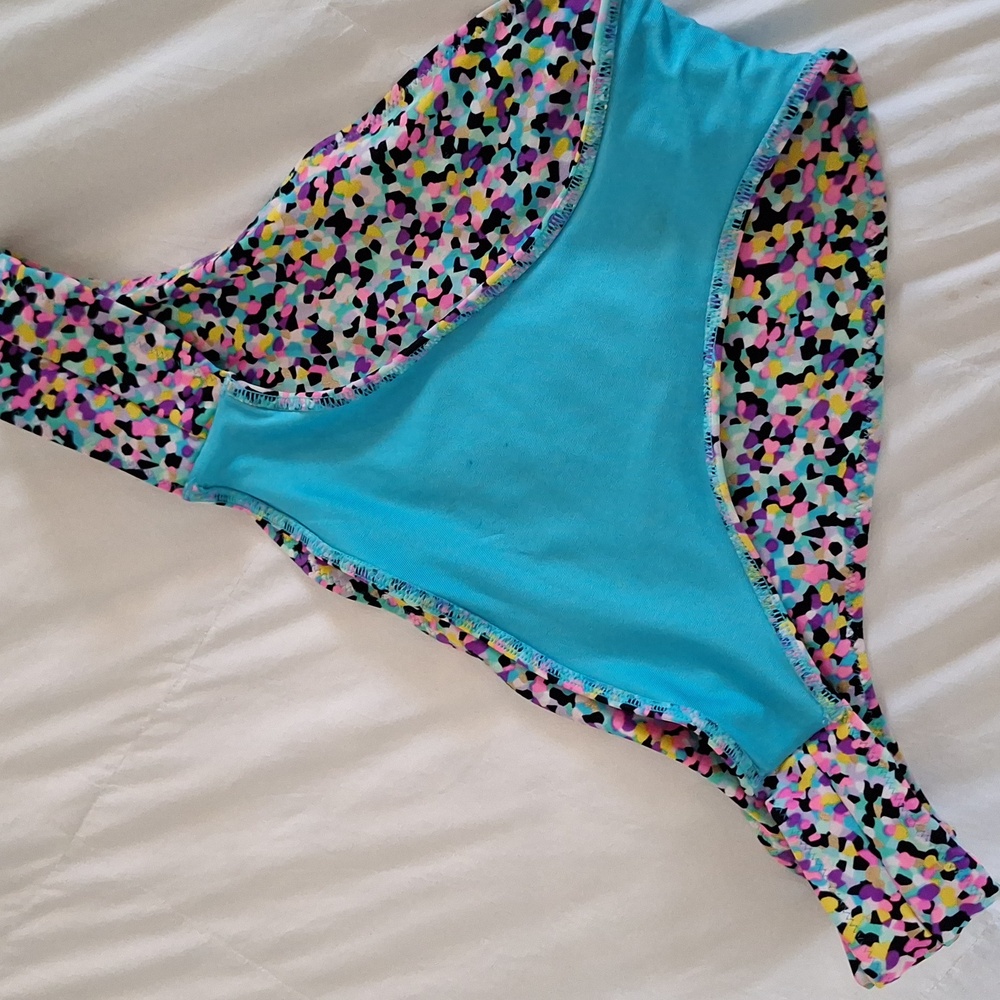 Victoria’s Secret bikini bottom M - Picture 7 of 8